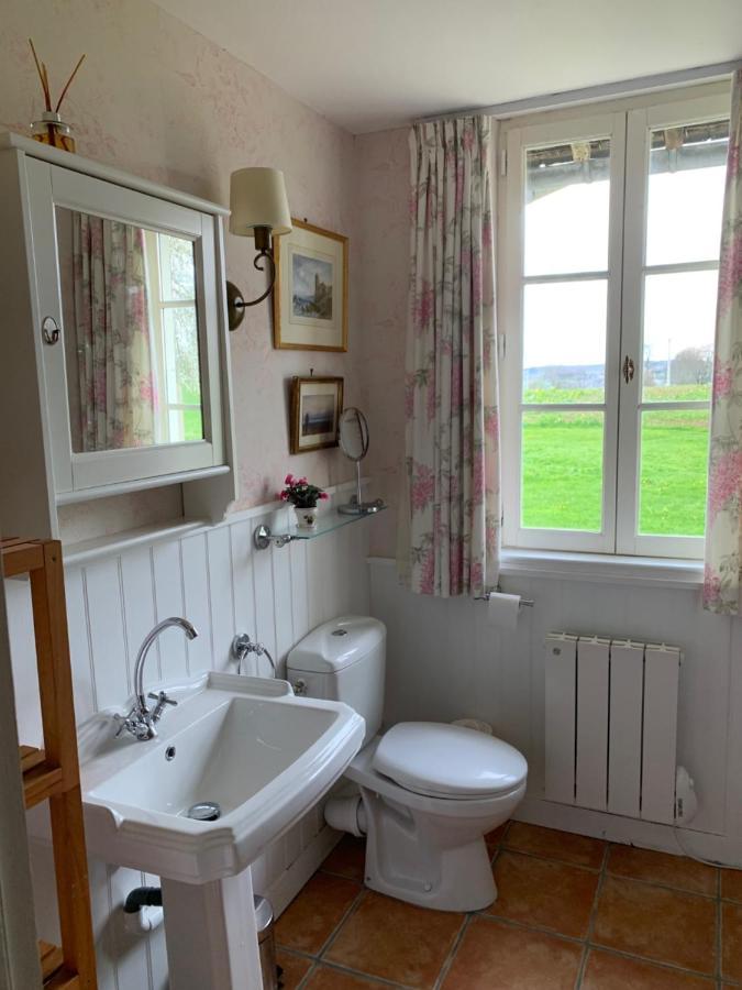Entire Farm House Stay, La Gerouardiere Barenton Kültér fotó