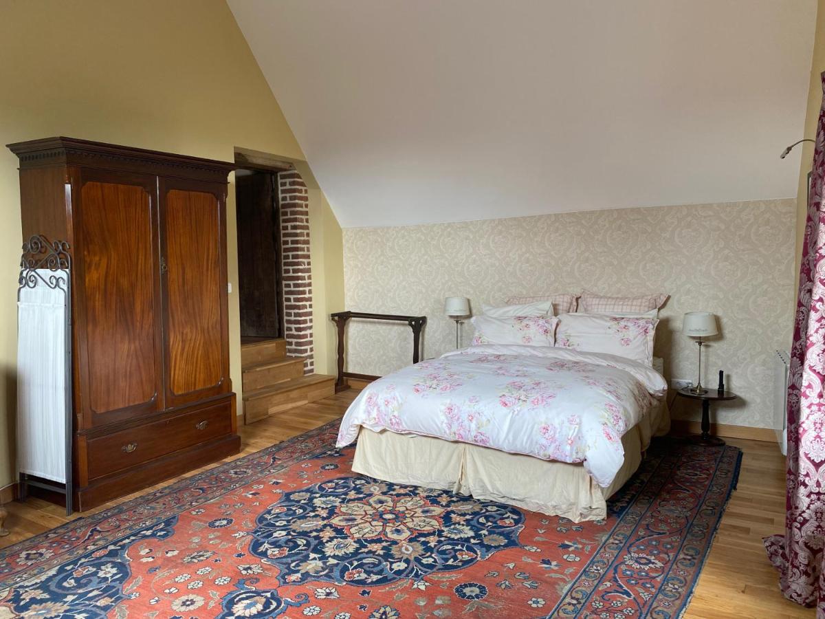 Entire Farm House Stay, La Gerouardiere Barenton Kültér fotó