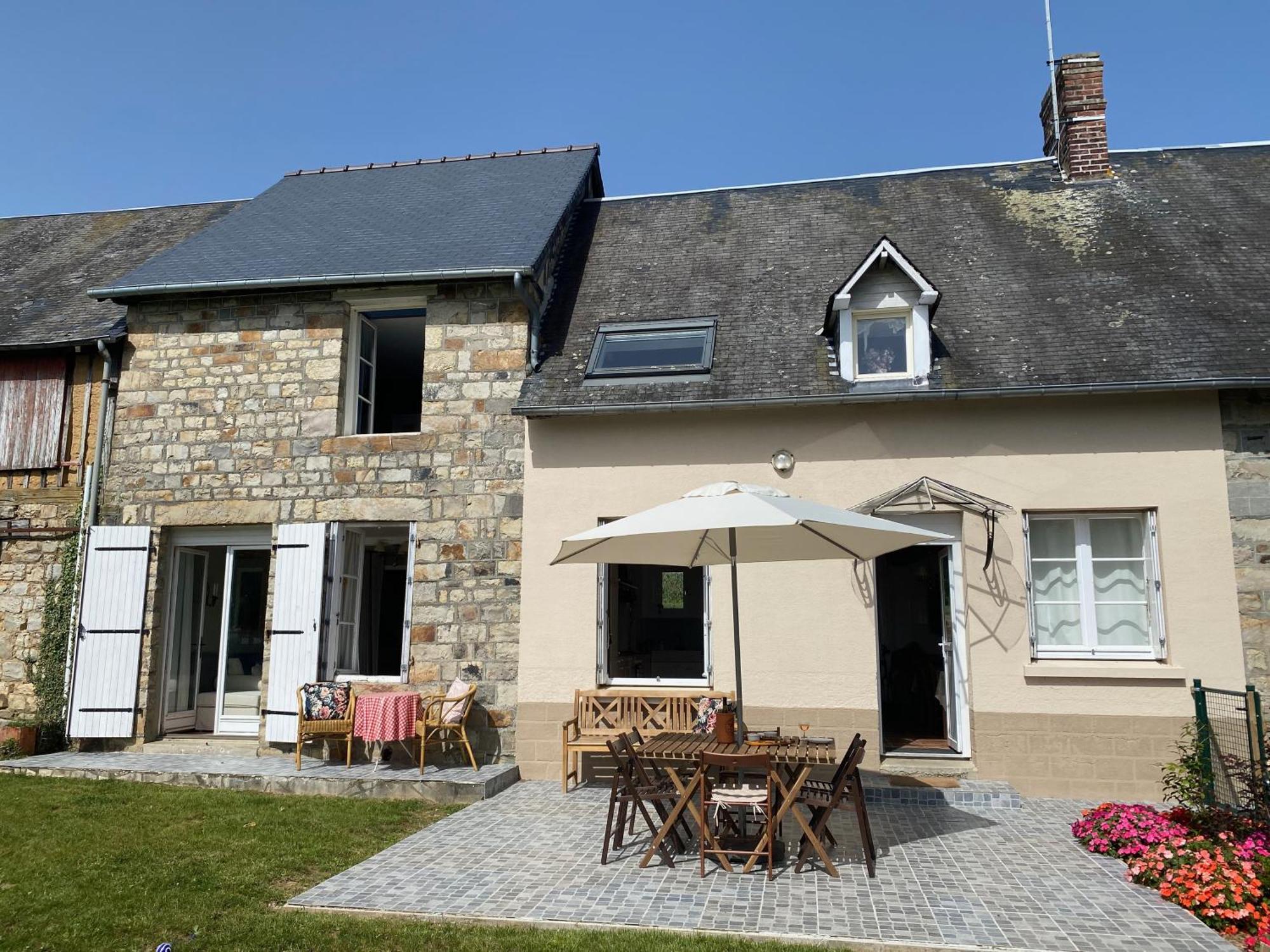 Entire Farm House Stay, La Gerouardiere Barenton Kültér fotó
